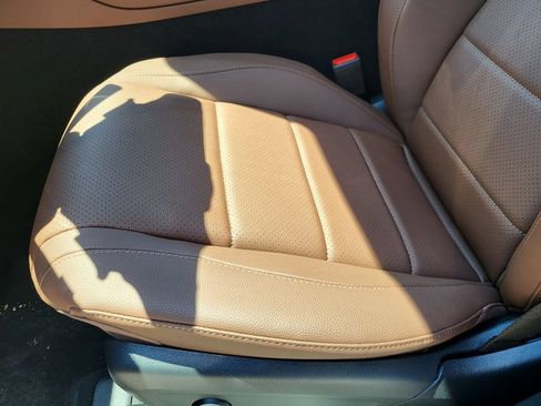Used 2025 Mercedes-Benz GLS 450 4MATIC image 13