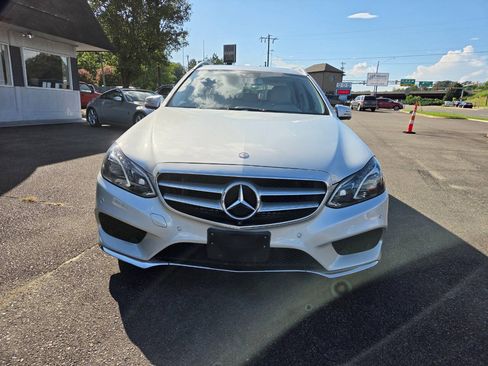 Used 2014 Mercedes-Benz E 350 4MATIC Wagon w/ Premium 1 Package image 8