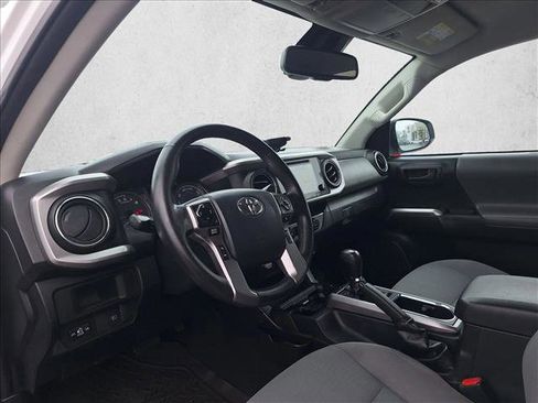 Used 2019 Toyota Tacoma SR5 image 9