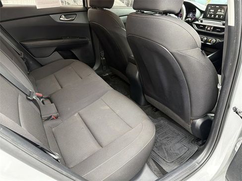 Used 2020 Kia Forte LXS image 15
