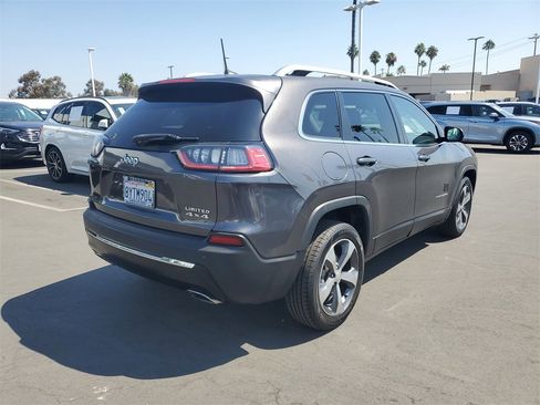 Used 2019 Jeep Cherokee Limited image 4