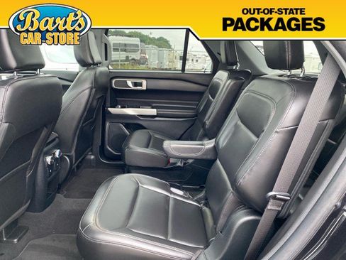 Used 2021 Ford Explorer XLT w/ Equipment Group 202A AWD/4WD image 21