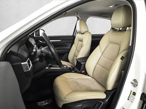 Used 2019 MAZDA CX-5 Touring image 17