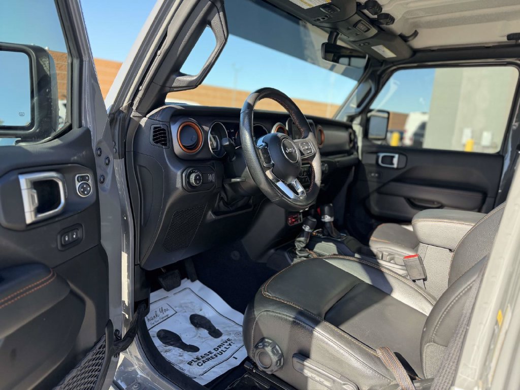 Used 2023 Jeep Gladiator Mojave w/ LED Lighting Group AWD/4WD image 19