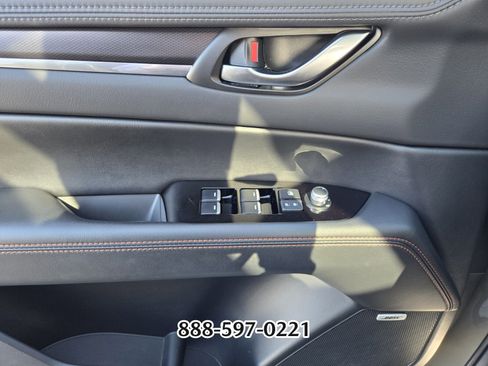 Used 2025 MAZDA CX-5 Carbon Edition image 33