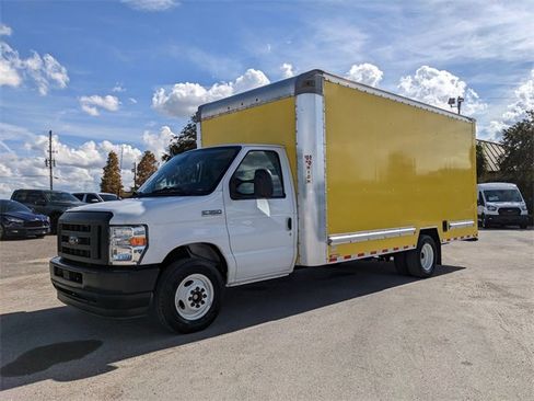 Certified 2023 Ford E-350 and Econoline 350 Super Duty w/ Driver's Safety Package image 8