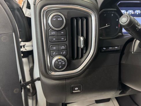 Certified 2021 GMC Sierra 2500 AT4 w/ AT4 Premium Plus Package image 17