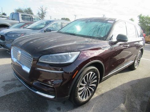 Certified 2024 Lincoln Aviator Reserve w/ Equipment Group 201A image 3