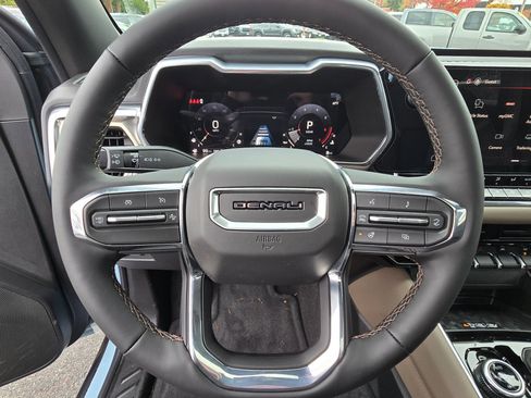 New 2026 GMC Canyon Denali image 28
