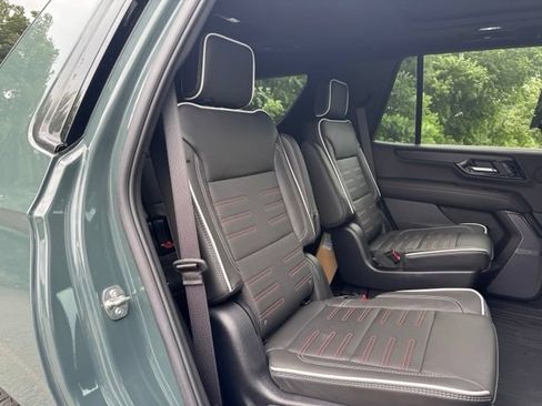 Used 2026 GMC Yukon AT4 Ultimate w/ LPO, Floor Liner Package AWD/4WD image 31