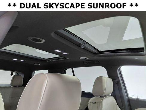 Used 2023 Chevrolet Traverse Premier w/ LPO, Floor Liner Package AWD/4WD image 17
