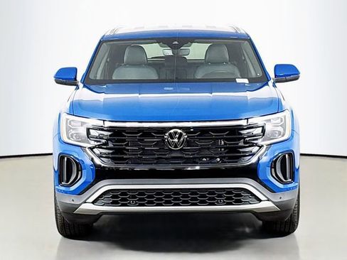 New 2026 Volkswagen Atlas Cross Sport SE AWD/4WD image 2