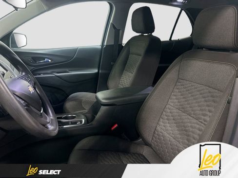 Used 2021 Chevrolet Equinox LT image 19