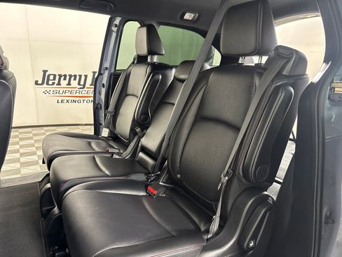 Used 2025 Honda Odyssey Sport-L image 19