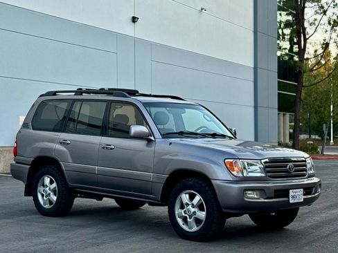 Used 2003 Toyota Land Cruiser image 6