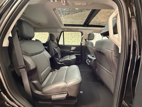 New 2026 Ford Expedition Active RWD image 14