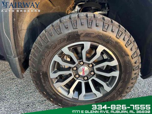 Used 2023 GMC Sierra 1500 AT4 image 33