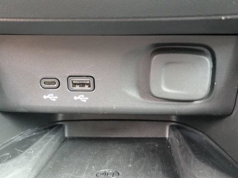 Used 2025 Buick Envista Sport Touring w/ Convenience I Package FWD image 25