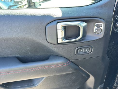 Used 2023 Jeep Wrangler Unlimited Rubicon w/ Cold Weather Group image 19