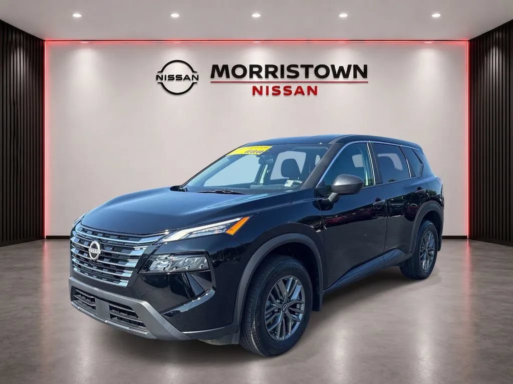 Used 2025 Nissan Rogue S FWD image 7