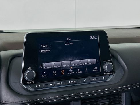 Used 2023 Nissan Rogue SV FWD image 21
