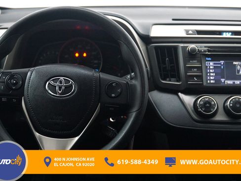 Used 2015 Toyota RAV4 LE FWD image 5