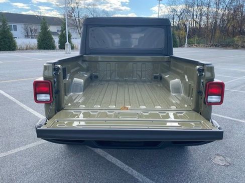 New 2026 Jeep Gladiator Sport image 7