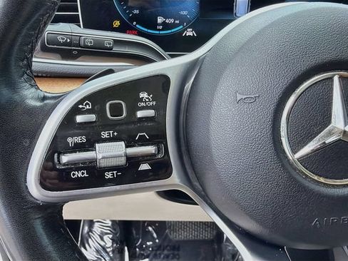 Used 2022 Mercedes-Benz GLS 450 4MATIC image 40