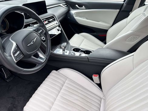 Used 2024 Genesis G70 2.5T w/ Sport Prestige Package image 21