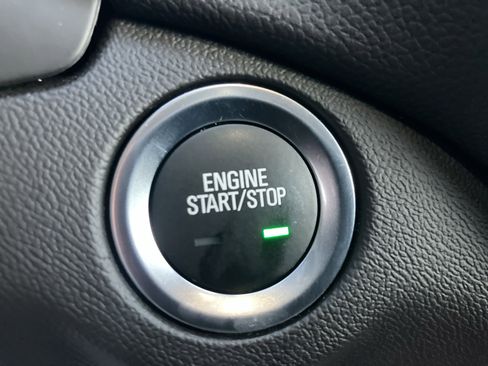 Used 2024 Chevrolet Equinox LT AWD/4WD image 29