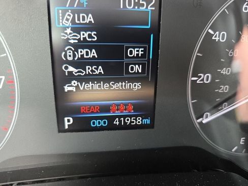 Used 2025 Toyota Corolla LE FWD image 19