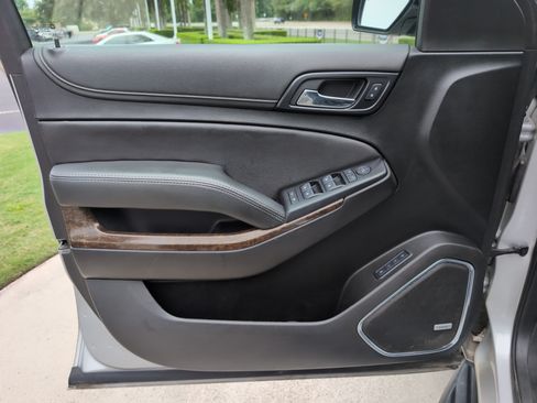 Used 2020 Chevrolet Tahoe LT AWD/4WD image 14