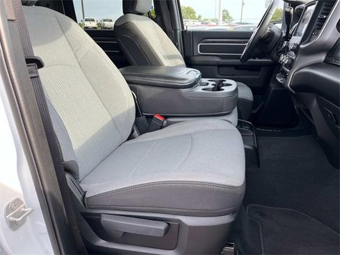 Used 2024 RAM 3500 Big Horn image 28