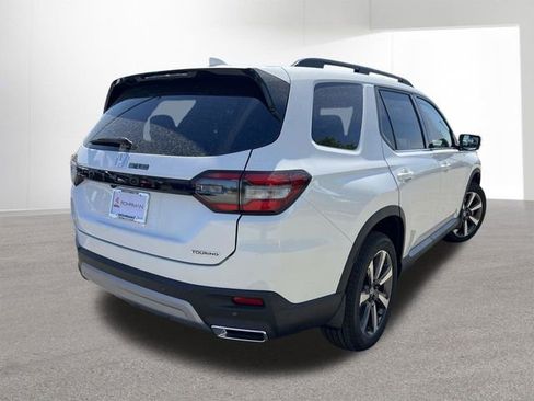 Certified 2025 Honda Pilot Touring image 42