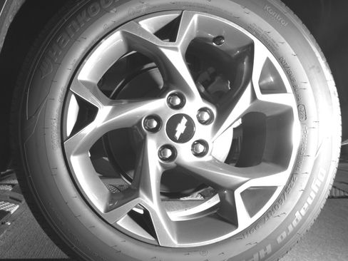 Used 2025 Chevrolet Trax LT w/ LT Convenience Package image 14