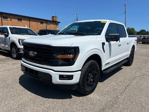 Certified 2025 Ford F150 XLT w/ Equipment Group 302A MID AWD/4WD image 27