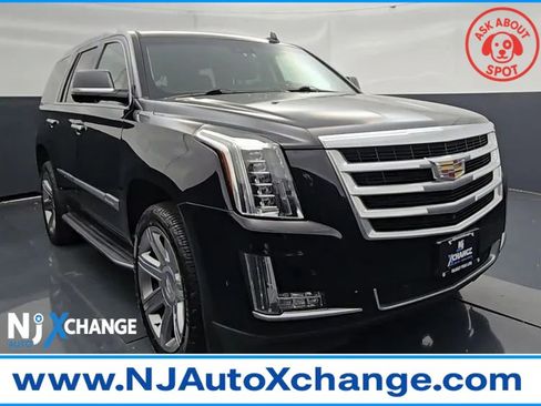 Used 2019 Cadillac Escalade Luxury AWD/4WD image 1