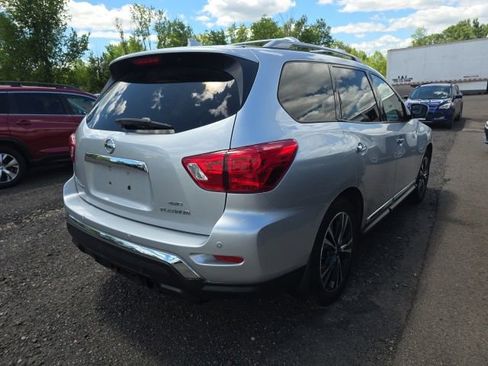 Used 2020 Nissan Pathfinder Platinum AWD/4WD image 6