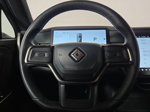 Used 2025 Rivian R1S Adventure AWD/4WD image 28