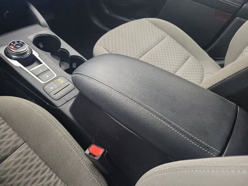 Used 2021 Ford Escape SE w/ SE Sport Appearance Package FWD image 26