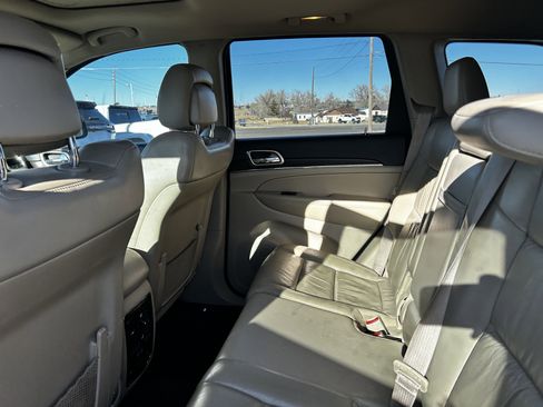 Used 2014 Jeep Grand Cherokee Limited image 10