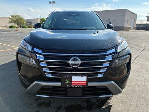 Certified 2024 Nissan Rogue SL FWD image 9