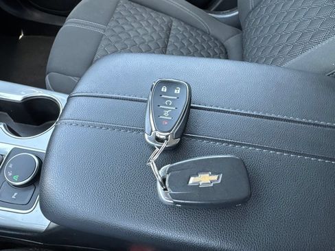 Used 2019 Chevrolet Blazer LT FWD image 6