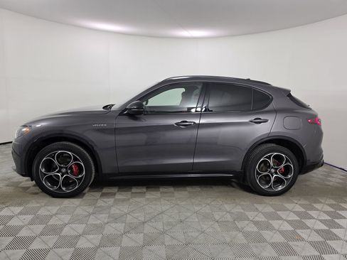 Used 2024 Alfa Romeo Stelvio Veloce AWD/4WD image 4