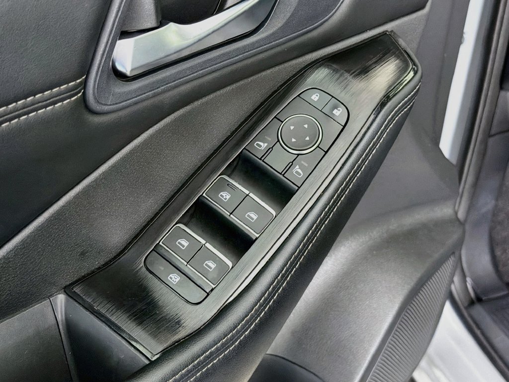 Used 2024 Nissan Rogue SL FWD image 22