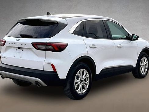 Used 2024 Ford Escape Active FWD image 2