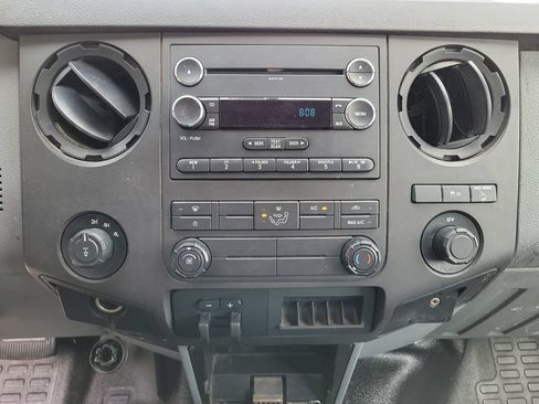 Used 2011 Ford F250 XL w/ Skid Plate Pkg AWD/4WD image 14