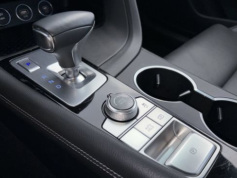 Used 2026 Genesis G70 2.5T RWD image 7