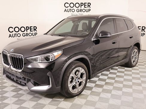 Used 2023 BMW X1 xDrive28i w/ Premium Package image 11