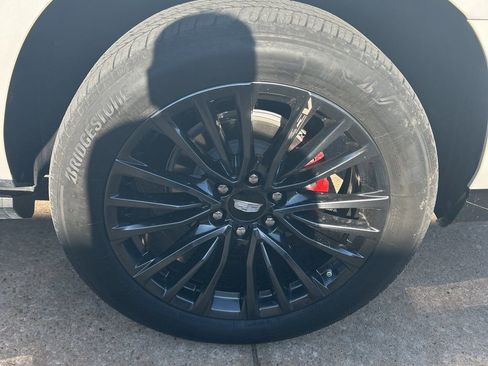 Used 2023 Cadillac Escalade ESV V image 9